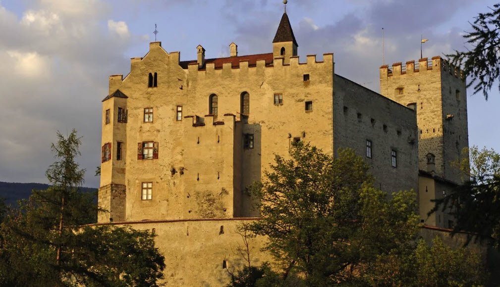 Bruneck Castle, Bruneck, Italy